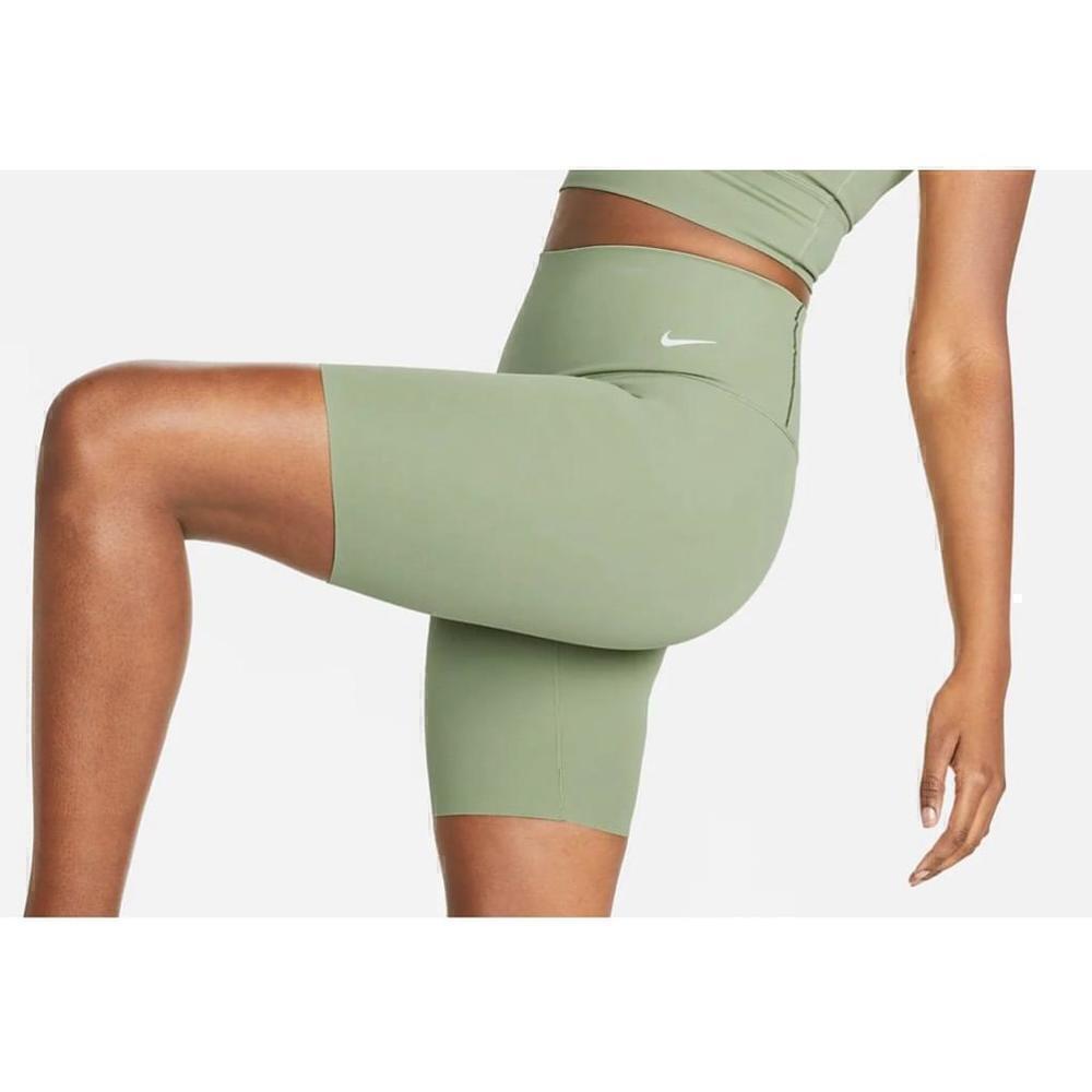 Women's Nike Training Shorts - Green - Size L
